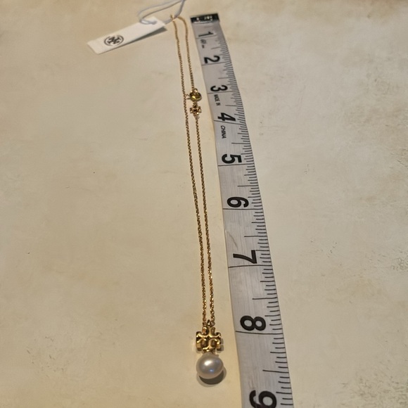 Tory Burch Kira Pearl Gold Double T Logo Pendant Necklace - Picture 9 of 9